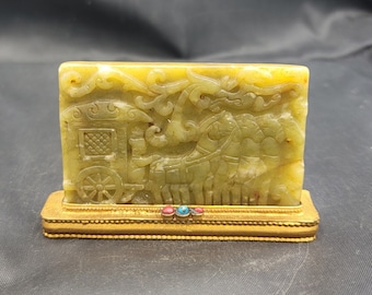 Gold Gulding Tibeten Engraved Old Burma Natural Jade Stone Amulet Decorated Man Riding Horses