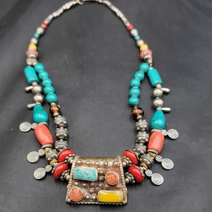 Massive Old Tibeten Design Silver Unique Necklace With Turquoise & Coral Stone