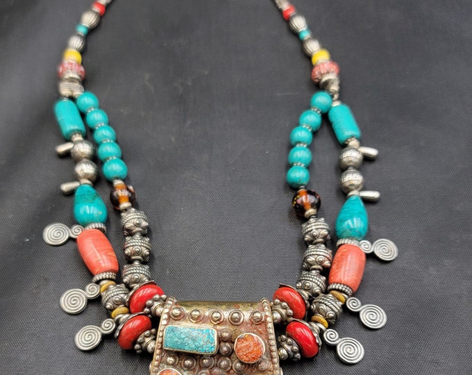 Massive Old Tibeten Design Silver Unique Necklace With Turquoise & Coral Stone