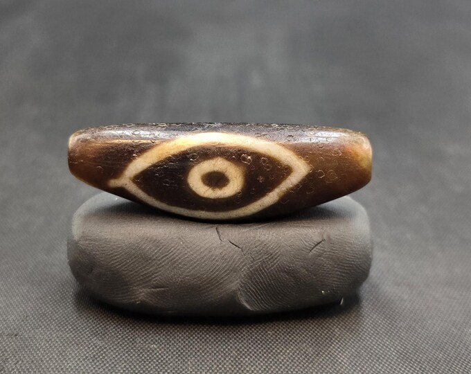 Rare Unique Eye Banded Ancient Old Agate Stone Evil Eyes Powerful Protection Amulet Pendant