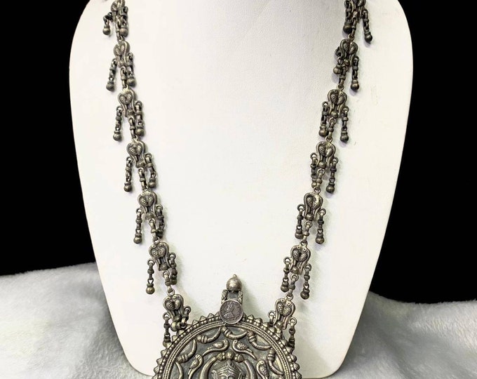 Antique Unique Design Tibeten Religion Old Silver Buddha Head Wonderful Necklace