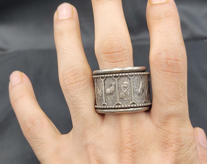 Antique Vintage Tibeten Silver Wonderful Stress Relief Beautiful Soild Ring