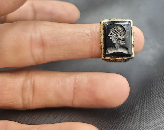 Near Eastern Vintage Gold Plated Old RING With Agate Stone  Greek King Intaglio