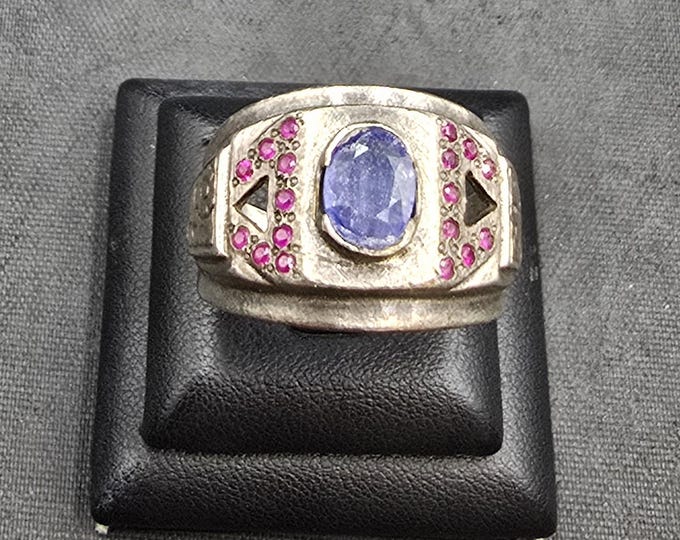 Beautiful Sri Lankan Natural Blue Sapphire With Tinny Ruby Sarround Handmade Sterling Silver Vintage Ring