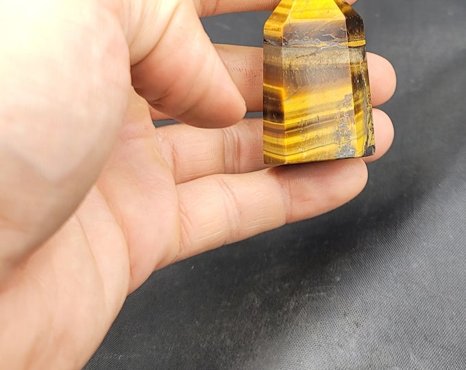 A Garde Quality Natural Tiger Eyes Gemstone High Quality Beautiful Egyptian Pyramids Afghanistan