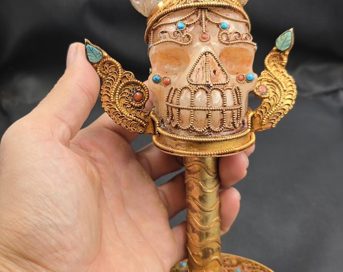Rare Unique Found Tibeten Gold Gulit Beautiful Clear Crystal Quartz Skull Art Deco