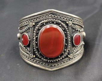 Vintage Silver Bangle: Handmade Agate Stone Bracelet
