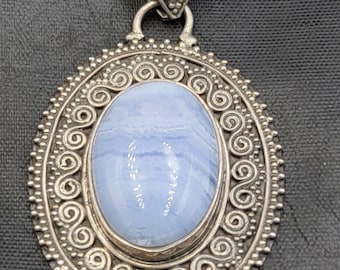Vintage Silver Pendant: Handmade Afghanistan Agate Stone