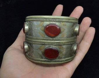 Vintage Turkman Silver Bangle: Red Agate Stone, Afghan Bracelet