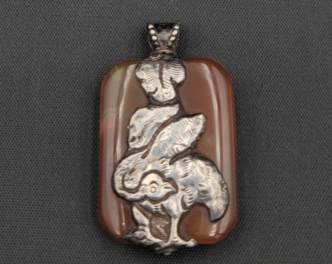 Vintage Agate Stone Bird Art Silver Unique Pendant