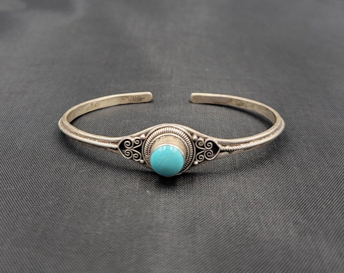 Vintage Beautiful Sterling Silver Nepaly Bangle With Natural Turquoise Stone