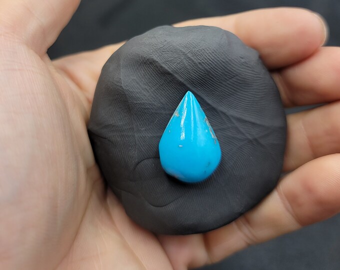 Beautiful Amizing Natural Genuine Nice Shape Turquoise Gemstone 22Carats