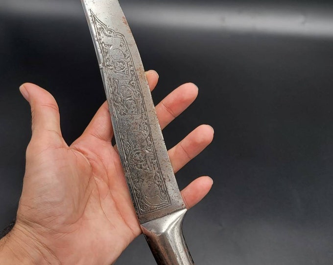 Antique Very Unique Mughal Empire Sword / Knife With Beautiful Carving