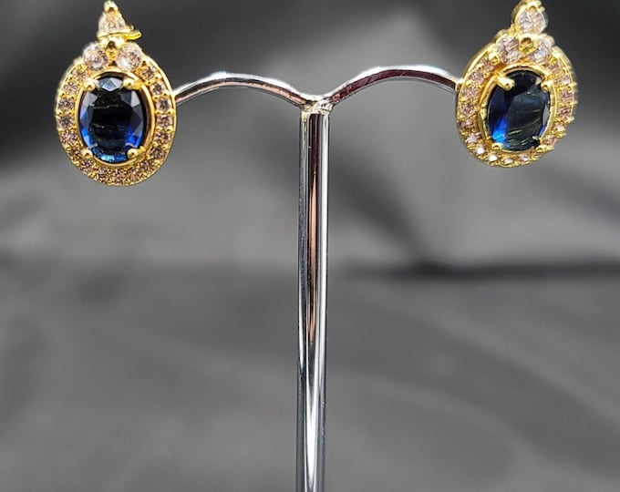 Gold on Silver Victorian Beautiful Earrings With Natural Bule Sapphire And White Toppaz Gemstone