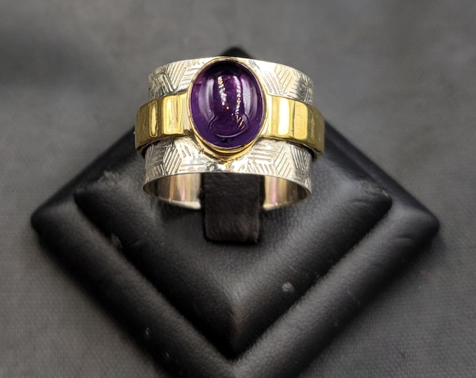Beautiful Vintage Silver With Gold Gulding Ring With Natural Amethyst Stone