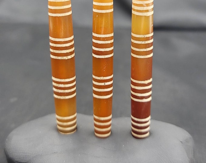 3 Ancient Pyu Himalayan Indo Tibeten Etched Natural Agate Beads Old Stone Red Agate Beads With White Lines
