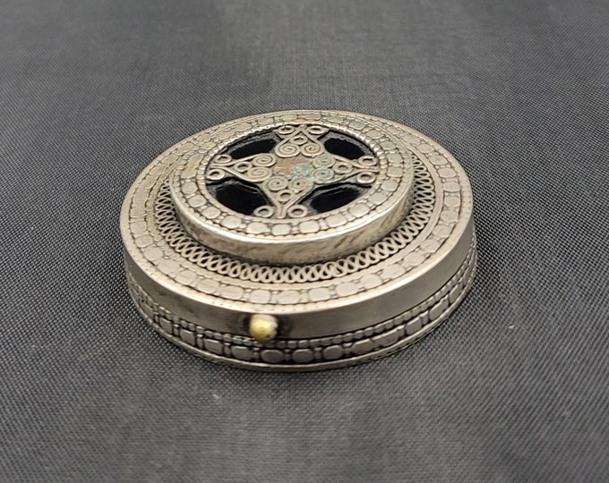 Antique Kazaki Silver Handmade Old Silver Jewellery Box