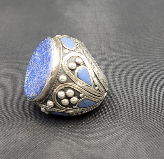 Ancient Old Lapis lazuli Stone Huge Ring Near East