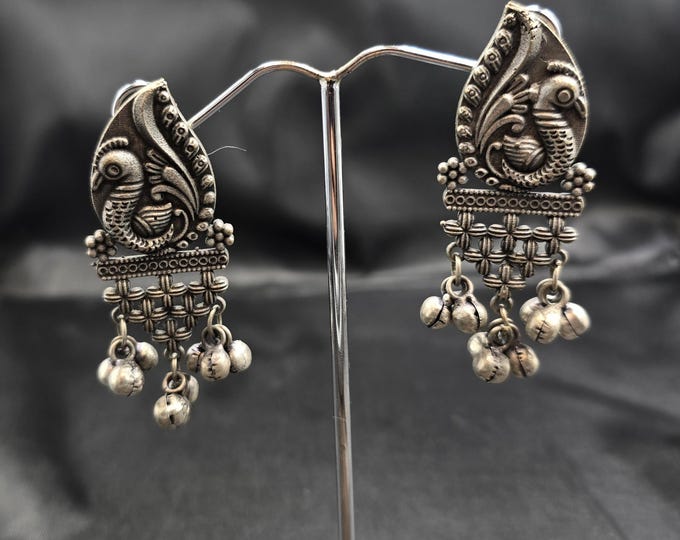 Vintage Sterling Silver Bird Earrings: Antique Dangle Design