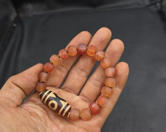 Antique Agate Dzi Bead Bracelet: Adjustable Tibetan Stone