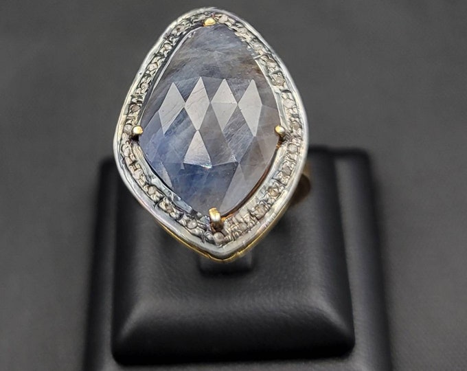 Natural Sapphire Gemstone With Tinny Daimond Surround Silver Gold Plated Ring