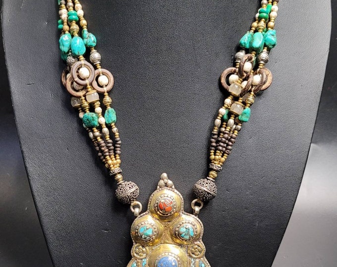 Fantastic Old Early 19th century Tibeten Silver Gold Gulding Unique Necklace With Lapis Lazuli Turquoise