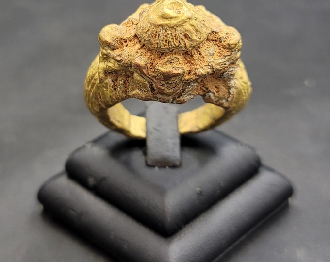 Unique Ancient Beautiful Pyu Design Antique Gold Gulit Temple Shape Ring