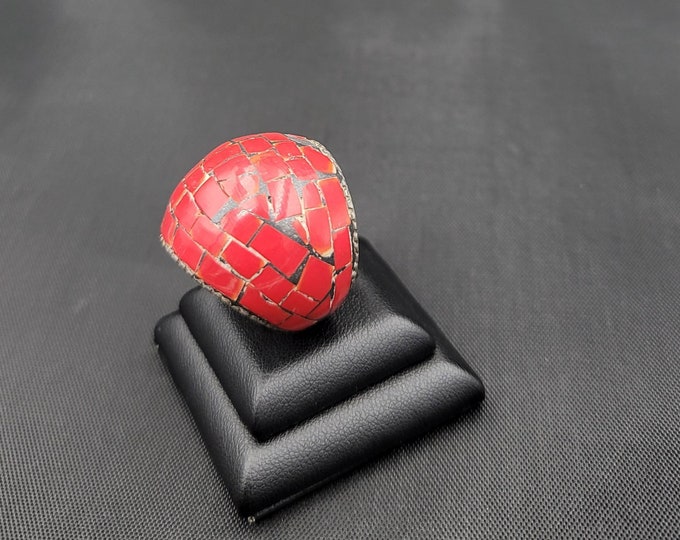 Vintage Old Silver and Red Coral Stone Beautiful Ring