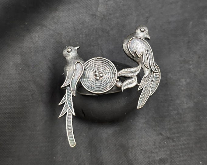 Very Unique Old Silver Vintage Handmade Bird Ring Adjustable Size