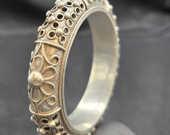 Vintage Handmade Authentic Carved Tibetan Silver Bangle Bracelet Cuff