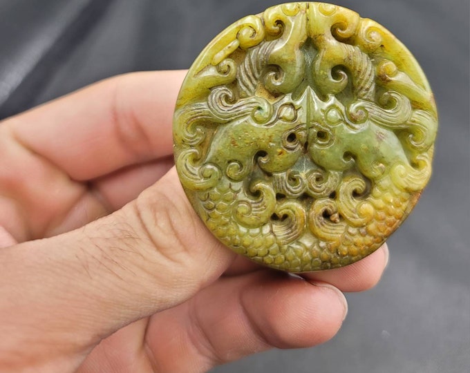 Beautiful Tibeten Ancient Natural Jade Stone Pendant Amulet Dorgon Carved Seal Stamp