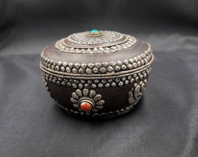 Vintage Tibetan Beautiful Wood Box Silver Work On With Natural Turquoise And Coral Stone