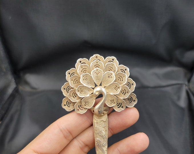 Antique Silver Old Tibeten Beautiful PeeCock Carved Ponytail Pin
