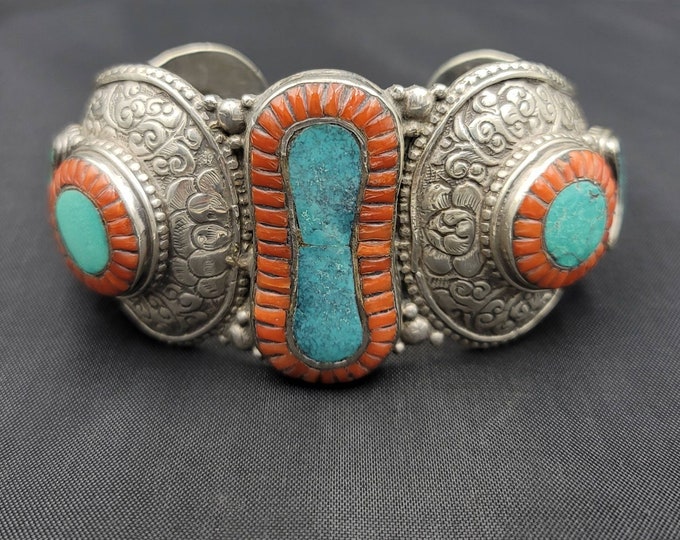Super Unique Gerogues Tibetan Vintage Silver  Bracelet/ Bangle With Coral And Turquoise Stone