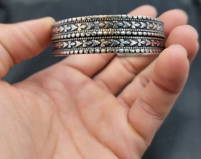 Vintage Wonderful Unique Medival Thai Silver Handmade Bangle Bracelet