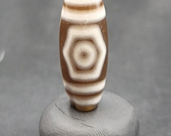 Ancient Old Dzi Beads Unique 3 Motifs Eyes Rare Very Old Bead Amulet Pendant