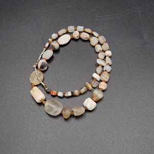 RARE  Ancient Antique Himalayan Indo Tibetan Solumani Banded Agate Beads Necklace