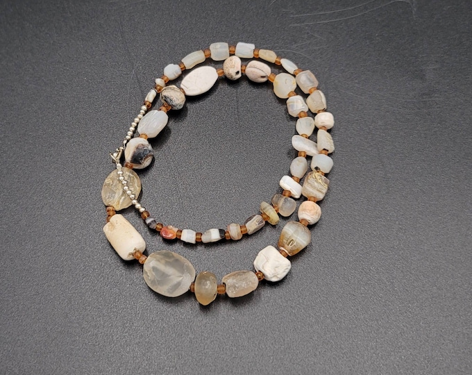 RARE  Ancient Antique Himalayan Indo Tibetan Solumani Banded Agate Beads Necklace