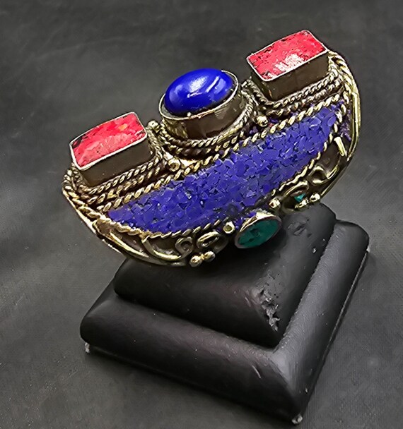 【NEW】 チベットターコイズとラピスラズリと珊瑚のピアス NEW】 チベットターコイズとラピスラズリと珊瑚のピアス