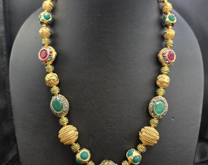 Beautiful Vintage Handmade Gold Plated Mughal Design Necklace With Green and Red Aventuring Stone