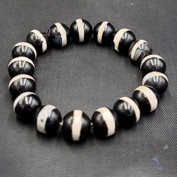 Ancient Tibetan Agate Himalayan Etched Longevity Dzi Round Beads Baraclet