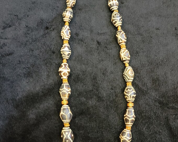 Ancient 300 Years Old Beautiful Pyu Himalayan Etched Longevity Dzi Beads Unique Necklace