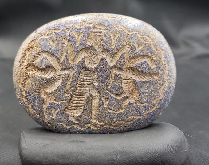 Ancient!! Cicra 2000 BC Century King Gilgamesh And Pugues Intaglio Carved Antique Lapis Lazuli Stone