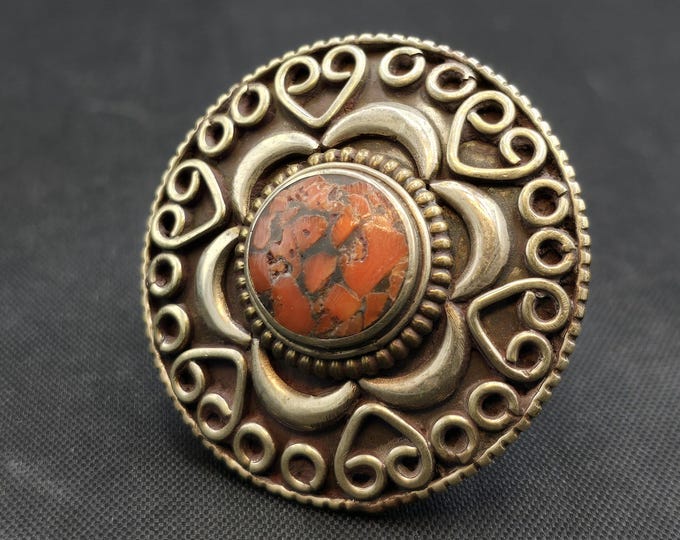 Vintage Tibetan Silver Ring: Natural Coral Gemstone, Size 7