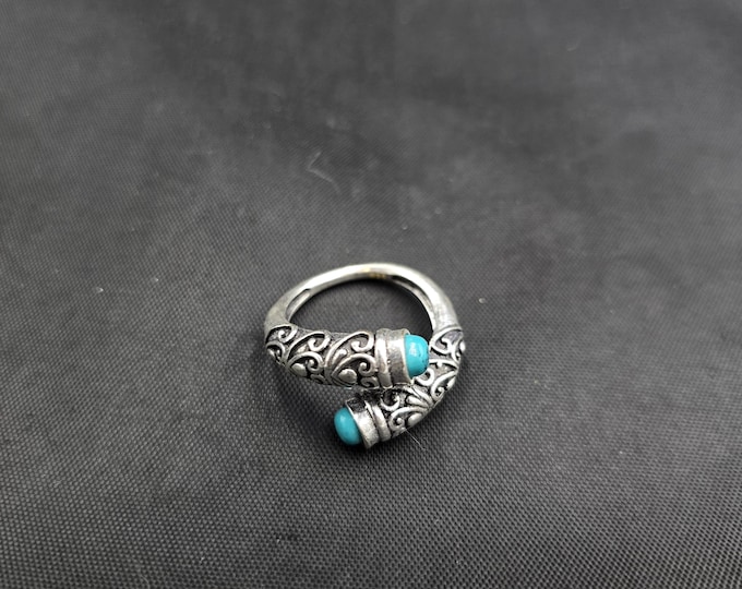 Unique Design Vintage Silver Wonderful Ring With Natural Turquoise Stone