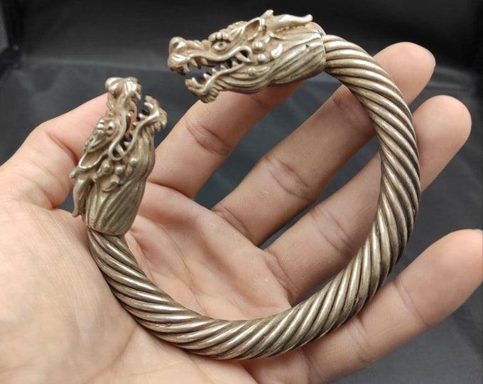 Unique Tibeten Dargon Carved Beautiful Soild Silver Antique Bracelet