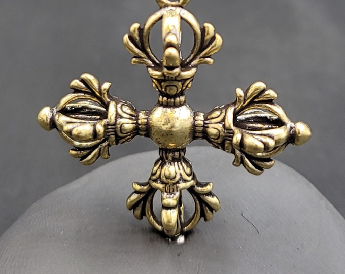 Wonderful Original Tibeten Brass Lucky Carved Unique Dorje Pendant Amule