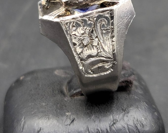 Early Near Eastern Silver Beautiful Antique Old Silver Ring With Natural Sapphire Gemstone