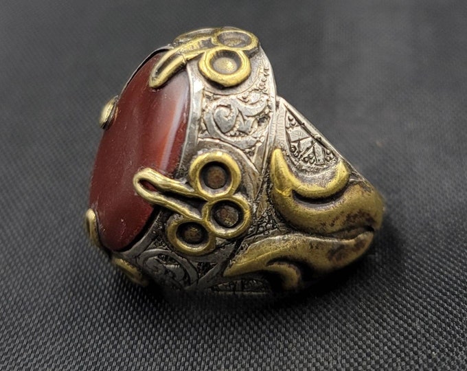 Beautiful Antique Silver Unique Design Medaval Ring With Agate Stone