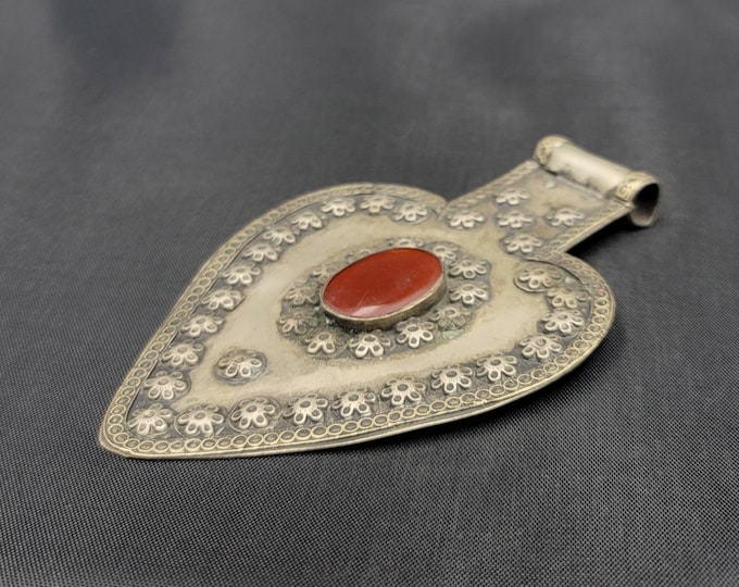 Gerogues Huge Antique Silver Unique Turkmani Silver Pendant With Natural Agate Stone